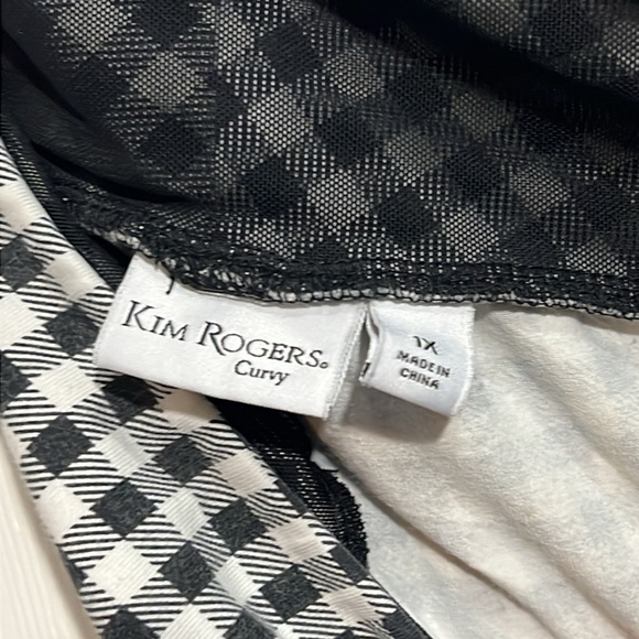 Kim Rogers Curvy Black & White plaid leggings/lounging pants - Size 1x - Picture 4 of 5